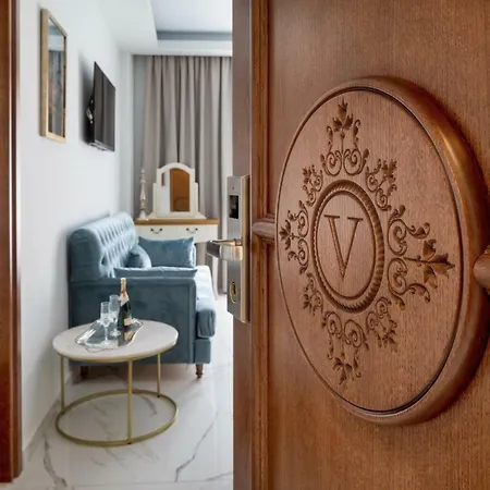 Vener Luxury 아파트 하니아